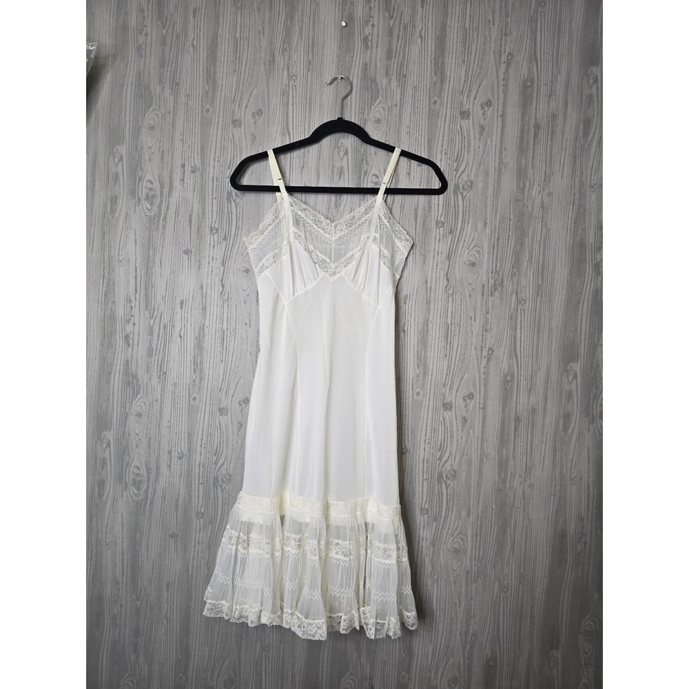 Henson Vintage Slip Dress Women Size 34 Lace Trim Ruffle Hem Nylon Coquette